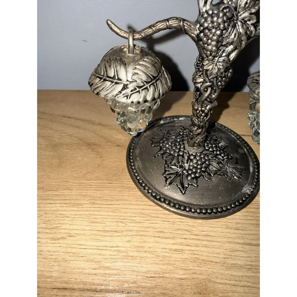 Godinger Silver Art Company Salt & Pepper Shaker Set With‎ Stand Grape Theme